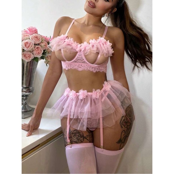 ❤️ NEW Floral Lace Underwire Garter Lingerie Set With 1pair Stocking - Picture 3 of 7